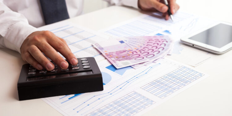 Gehaltsnebenkosten 2026 verstehen: Was Arbeitgebende wirklich zahlen – und wie man sauber kalkuliert